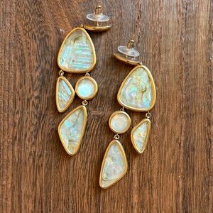 Kendra Scott nude abalone earrings